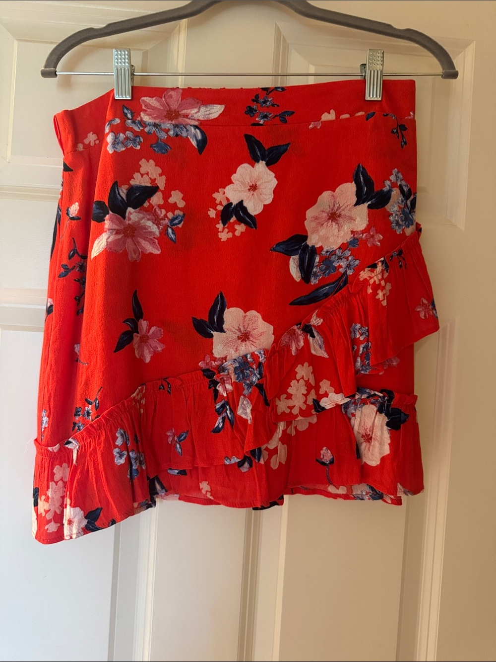 Red Floral Ruffle Mini Skirt - Picture 1 of 2
